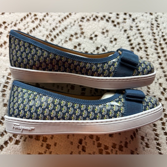 Salvatore Ferragamo “Ruffina Min” Children Shoes - Picture 6 of 15